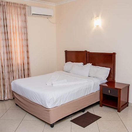 Pensao Marhaba Residencial Hotel Maputo Buitenkant foto
