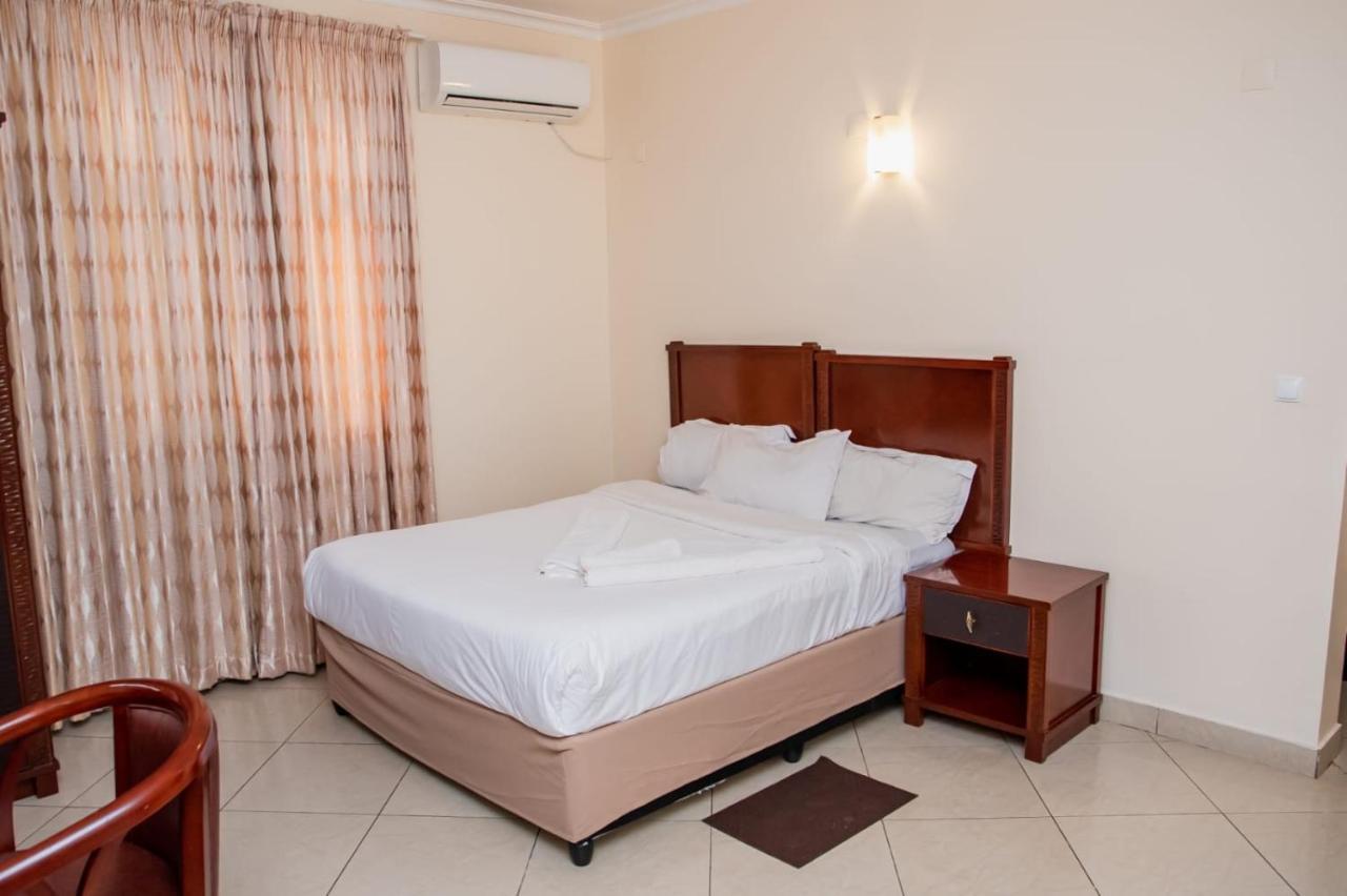 Pensao Marhaba Residencial Hotel Maputo Buitenkant foto